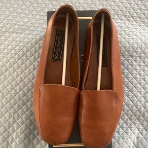 Laura Scott women’s brown size 8 1/2 loafer.